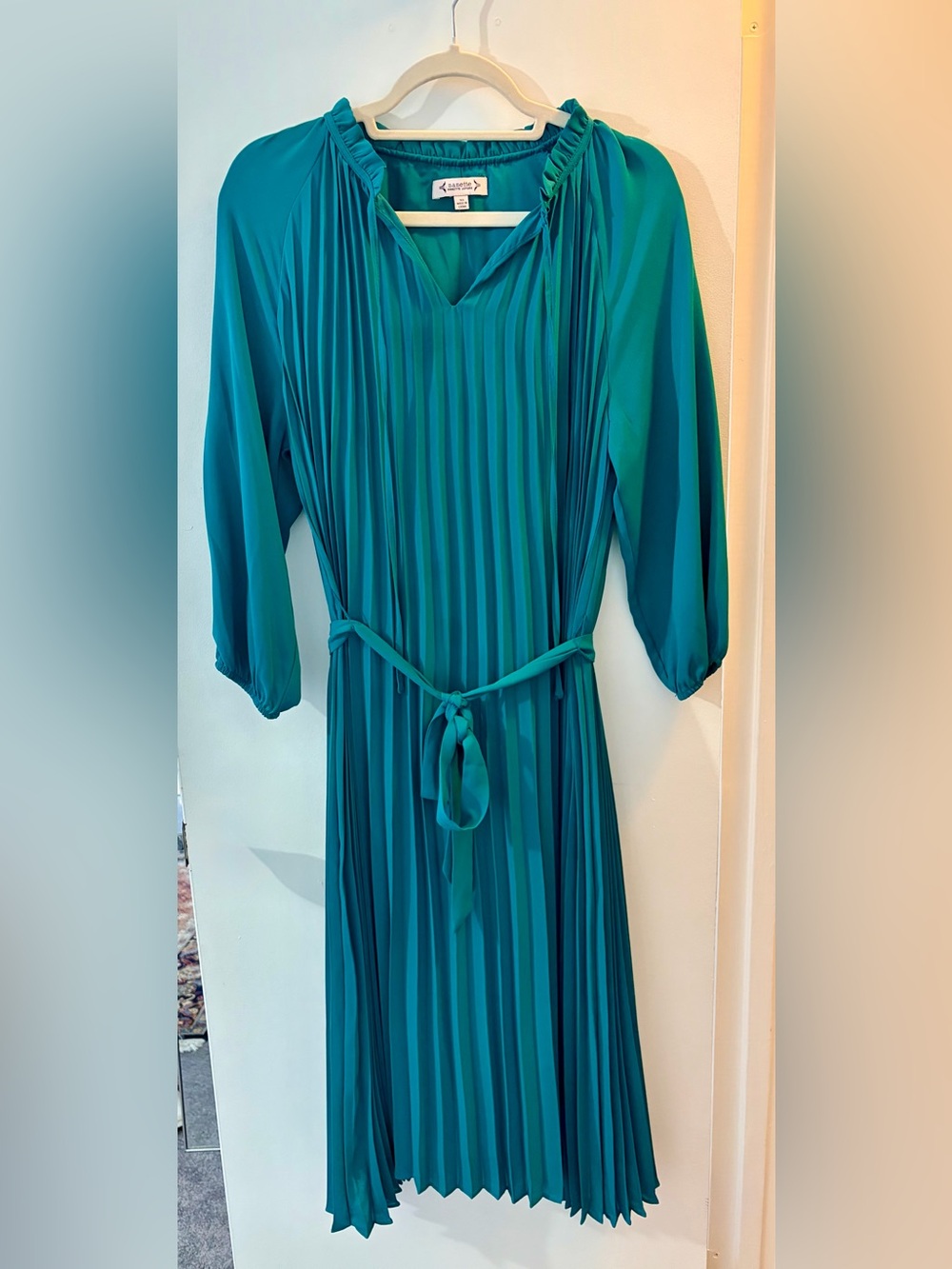 Nenette Lapore Teal Pleated Midi Dress with Tie Waist. Size 10.